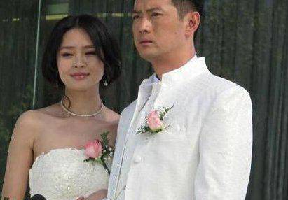 女演员于明加:被父母逼迫相亲,因一条"破洞裤"拥抱爱情_胡俊_身材_这