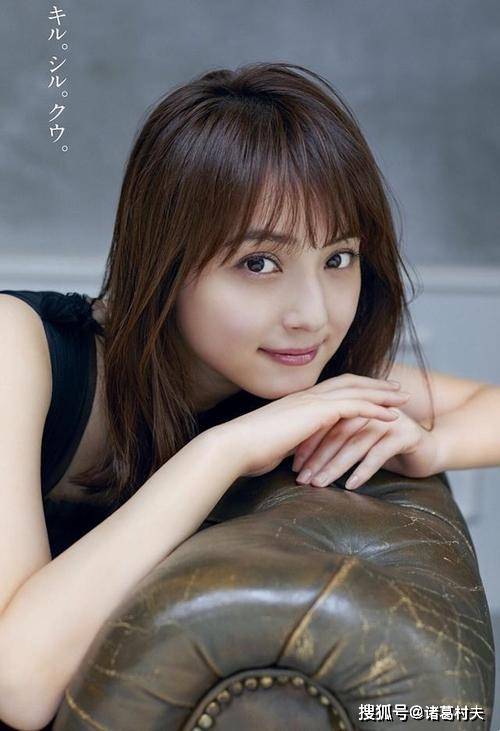 这谁顶得住嘛36岁佐佐木希性感得叫人窒息