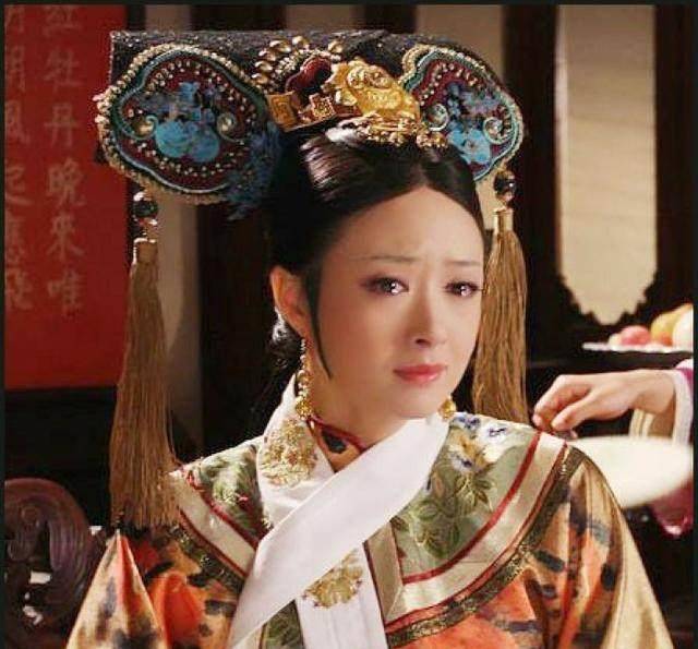 甄嬛传华妃爱上皇帝皇帝却一直暗害华妃
