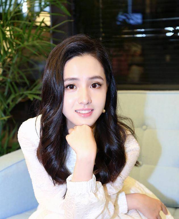 不过话说回来,自从辞演事件后,蒋佳恩就好像销声匿迹了,完全没有任何