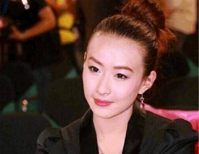 一家四口接连去世,亿万财富被23岁独生女接管,如今身价百亿_林晓芸