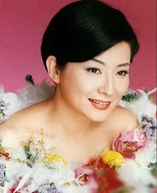 从此,她的音乐之路便由此展开.陈淑桦,一个音乐天赋异禀的传奇女歌手