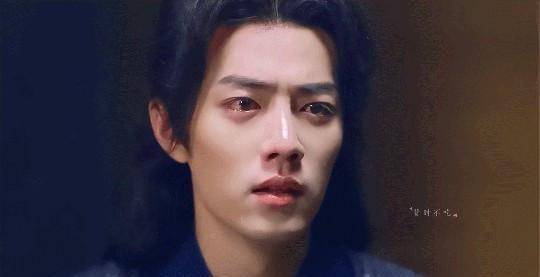 原创成为优质偶像不容易肖战在接受采访时的一段话让人太心酸