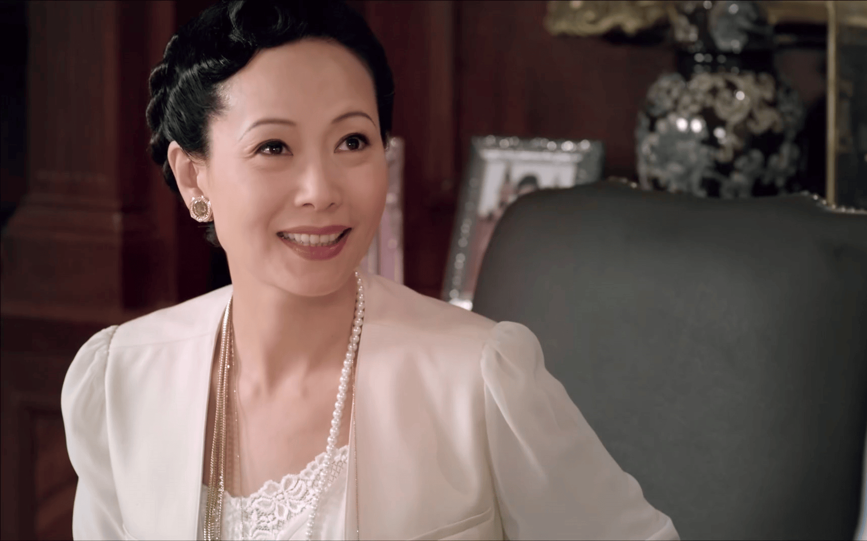 原创纪凌尘综艺中僵尸步被吐槽叶童的表情引发笑点