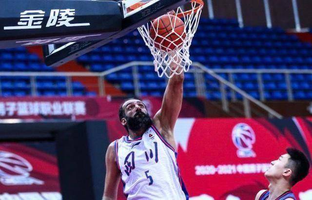 原创惨遭17分大逆转cba鱼腩独占倒数第一汕大杜兰特末节又惊艳