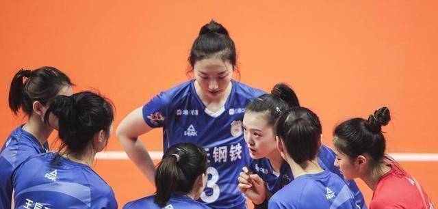 原创惨遭5连败江苏女排彻底崩盘张常宁着急上火球迷难以置信