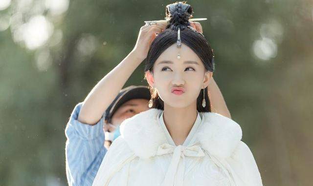 出道4年,陈建斌杨洋陆毅先后给她作配,这个女演员了不得_李一桐_电视