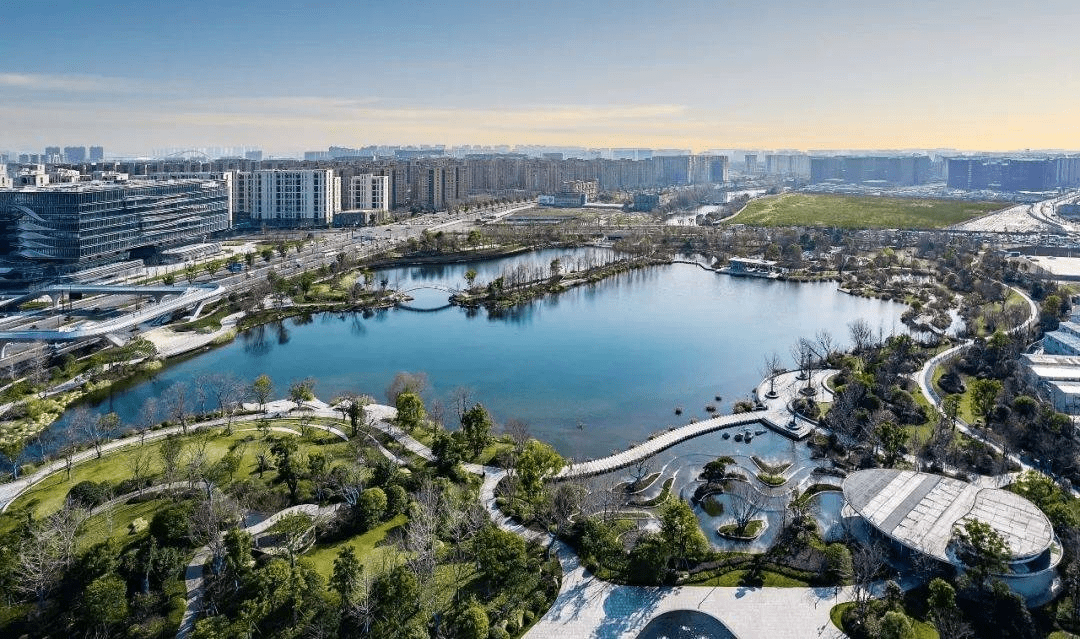 杭州上城区九堡龙湖天瑄城豪华大平层与丰富配套引领城市生活新标杆