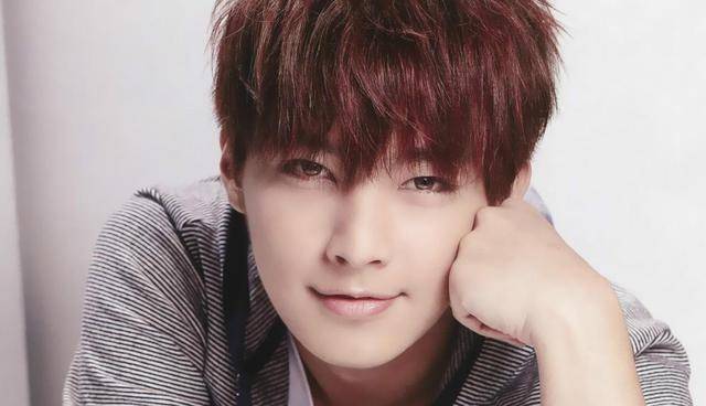 原创高端玩家炎亚纶的狗血爱情和被他收割的小鲜肉们