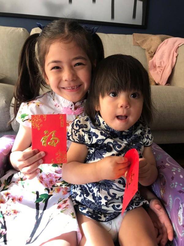 我也是学校家委会的成员,参与策划和安排学校的一些活动.