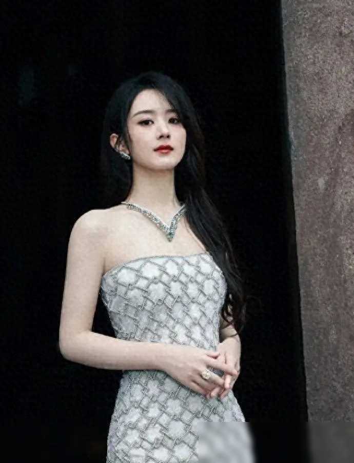 原创赵丽颖为何匆匆步入婚姻殿堂金星给出了她的答案