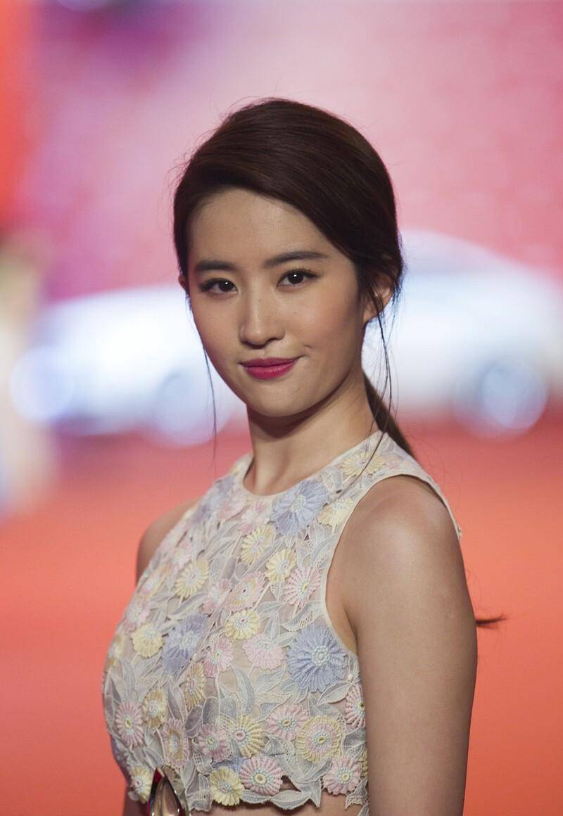 原创湖北走出去的几大美女明星你更喜欢谁呢