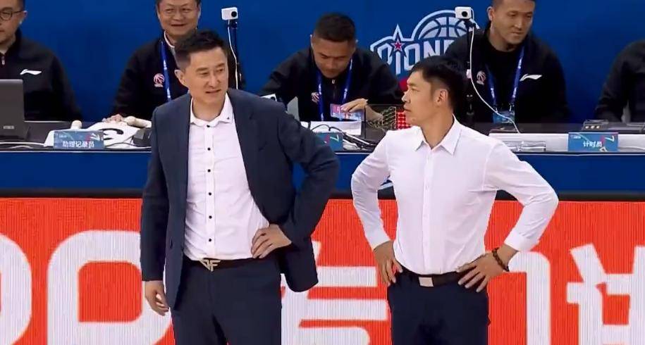 季后赛出局就好欺负瞧不上天津轮休周琦张庆鹏让杜锋付出代价