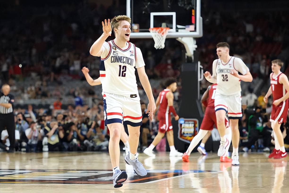 斯潘塞_本赛季_外线