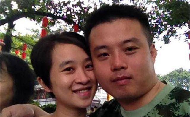 丈夫牺牲后,31岁女教师被特招入伍,受到军队特殊对待_庞洪雨_生活