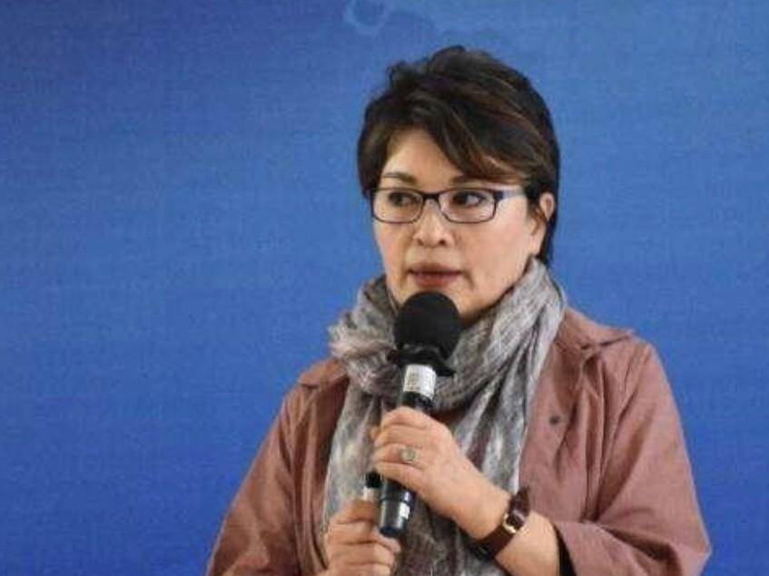 原创国脸李瑞英退居二线被水均益指责听闻儿子坠楼含泪坚守岗位