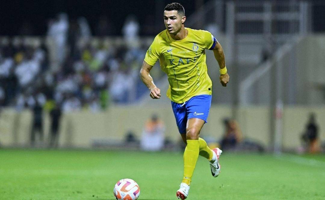 球双响后,梅西的回应:自己进球了,球队却被弱旅绝平_国际_急流_阿尔巴