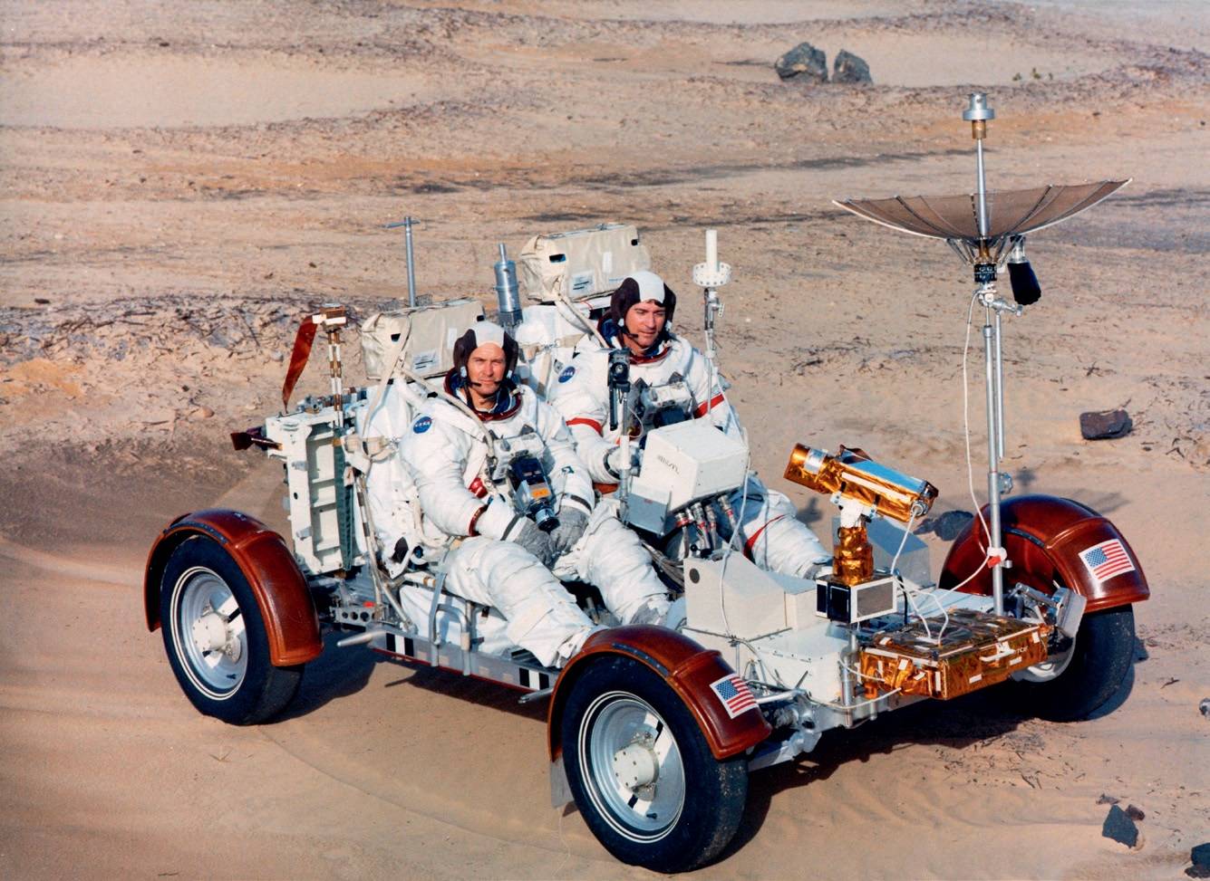 阿波罗工程中曾设计过哪些新颖奇妙的载人登月方案和工具