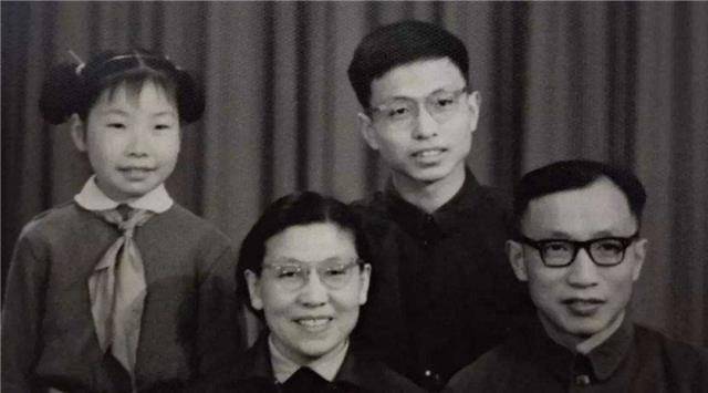 也不愿回国当教授的数学天才张益唐,如今怎样_莫宗坚_工作_论文