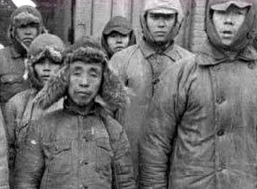 时任2纵6师16团尖刀连连长的黄达宣率两个排搜索前进,在大西门里靠