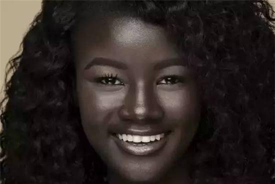 世界上最惊艳的三大黑人女模特看完我想娶个非洲媳妇