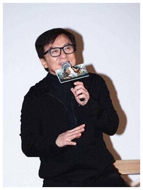 一直都说要裸捐几十亿却一次捐款都没有周润发是不是开玩笑