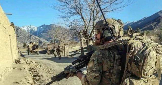 原创2003年美国在阿富汗反恐战争为何突然打伊拉克真实原因有三点