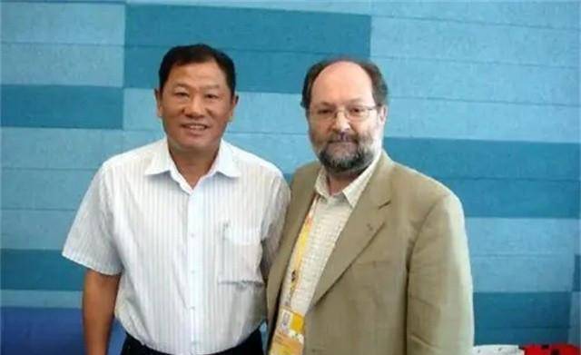 曾逼得刘国梁孔令辉退役后因贪污2000万遭举报今身败名裂