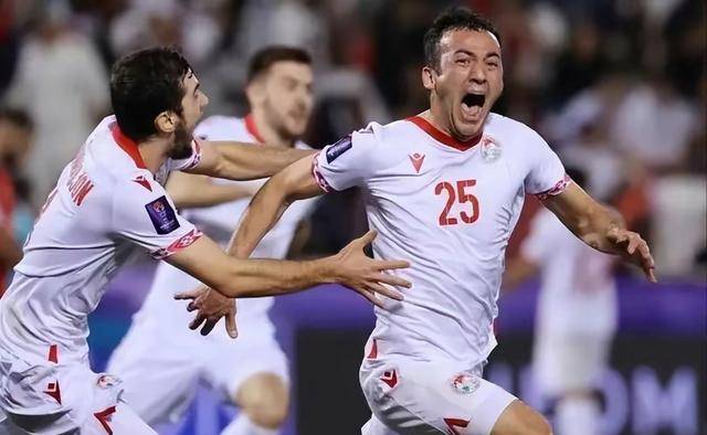 原创鱼腩球队逆袭世预赛沙特与塔吉克斯坦过招国足晋级前景乐观