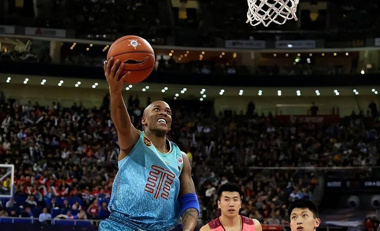 原创47岁马布里现状和孙悦打野球申请香港户口简直是人生赢家