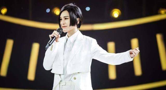 华语乐坛,一批选秀歌手,却造就了新时代的辉煌_李宇春_周笔畅_成为了