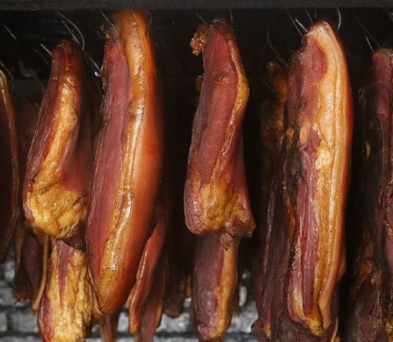 过年腊肉吃不完,放在冰箱能保存多久?很多人不知道,浪费了食材