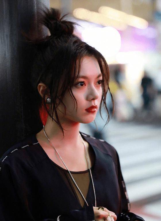 原创17岁赵今麦大逆袭浓妆艳抹成国民闺女第一美艳压关晓彤张子枫