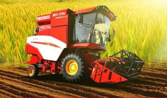 轮式谷物联合收获机遭遇滑铁卢!_雷沃_热度_企业