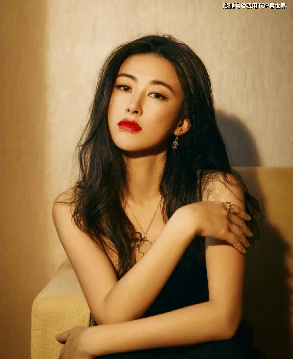 原创四十不惑朱珠绝美容颜震撼众人尽展妩媚极品之姿