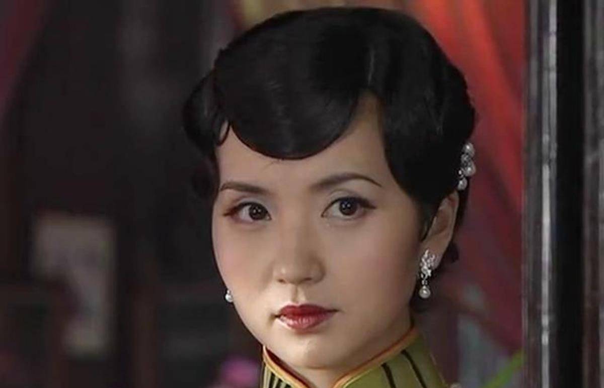 原创从校花到交际花的田佩芝她的悲惨遭遇都是自己作的