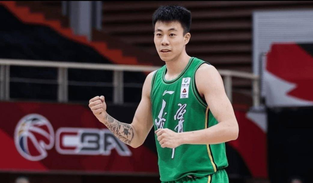 原创赛季至今25岁的张镇麟得了831分那26岁的胡明轩得了多少分呢