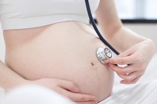 怀孕九个月了，肚子里的胎儿总是发抖是怎么回事？_婴儿_活动_子宫