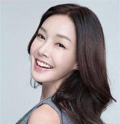 原创宅男女神金善英凭借时尚片博取关注大方公开承认整容