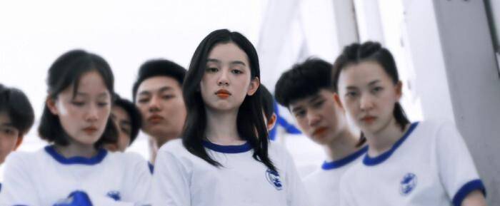 原创催泪校园剧少年的你周冬雨易烊千玺上演虐心情节太感动