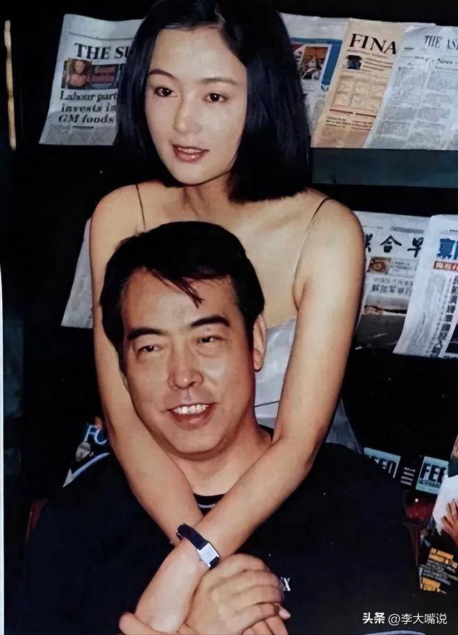 两大名导为其着迷,今55岁活的像25岁_陈凯歌_陈红_倪萍