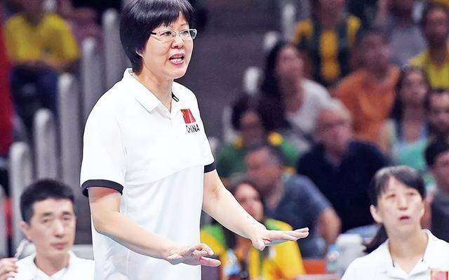 原创郎平奥运会结束后回到美国2022年晒全家合照30岁女儿笑容灿烂