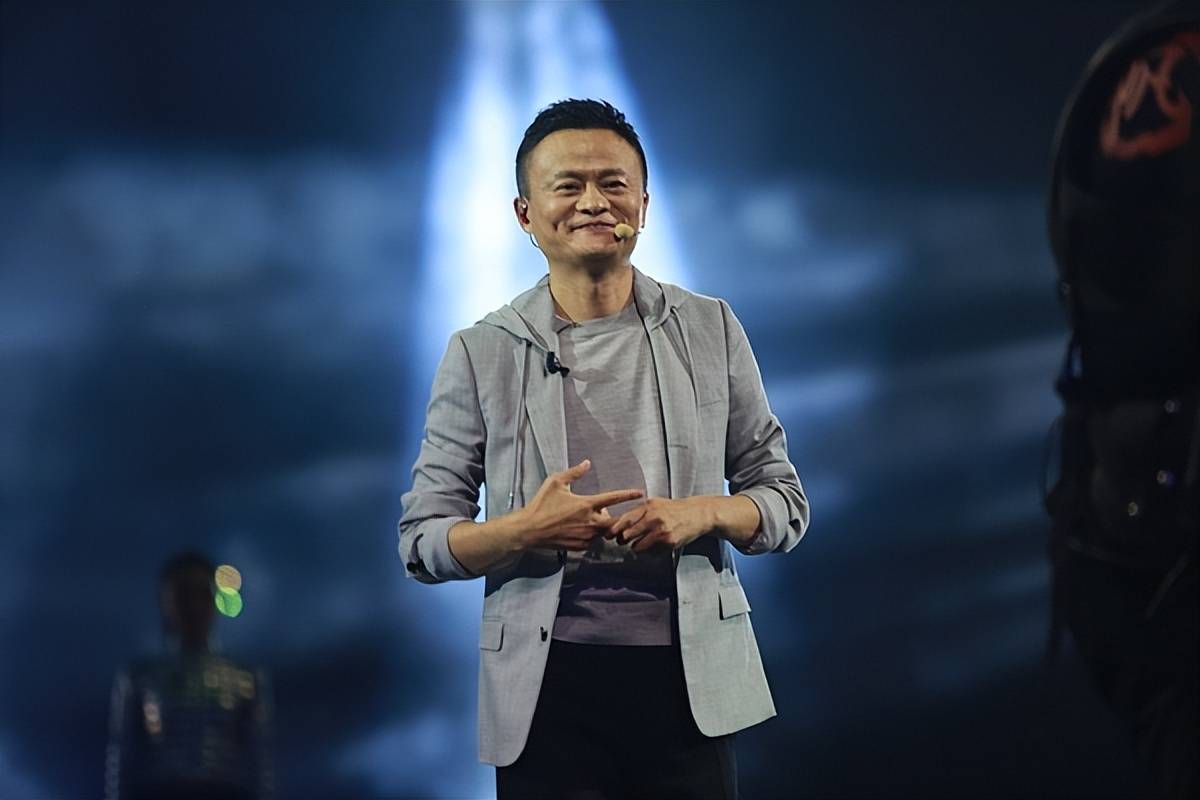 原创马云砸450亿收购大润发如今7年过去对方市值却蒸发了800亿