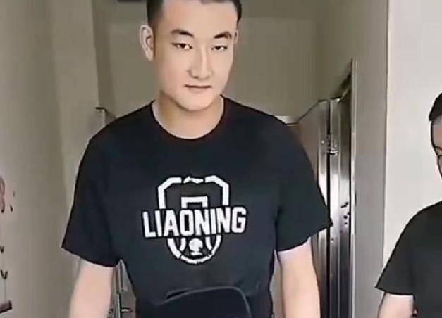 丛明晨下周回家辽宁男篮终于传来好消息本赛季有望复出