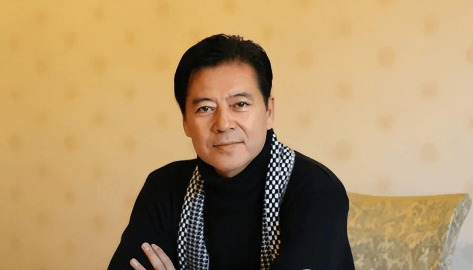 著名演员颜世魁:一生苦难,67岁单身无子嗣,老母亲直言不敢老去