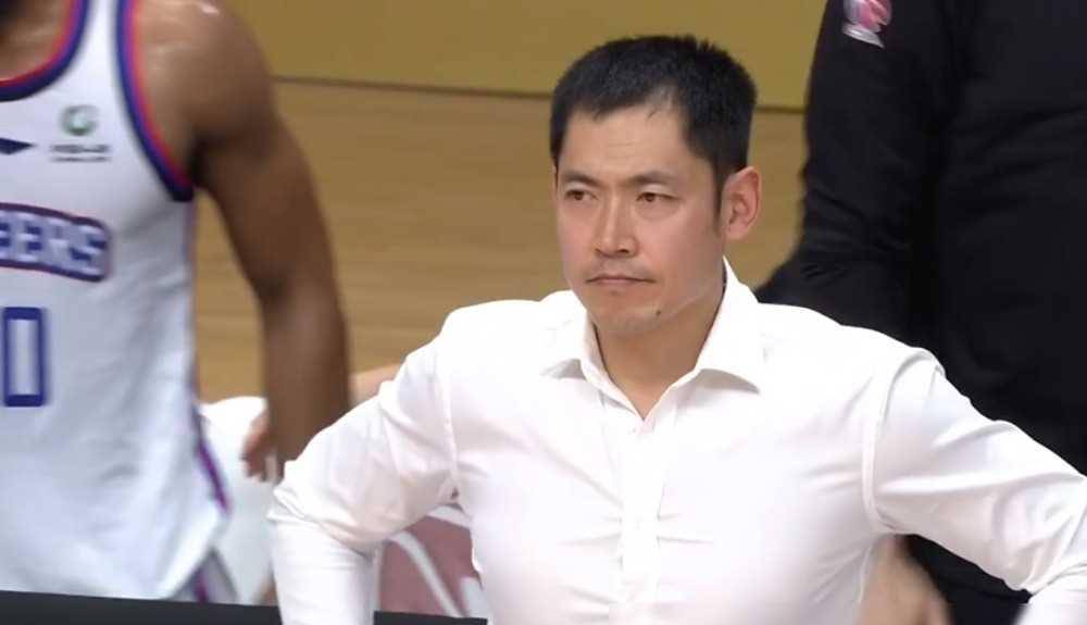 停赛1场罚款3万元张庆鹏回应被驱逐出场和cba追加处罚单