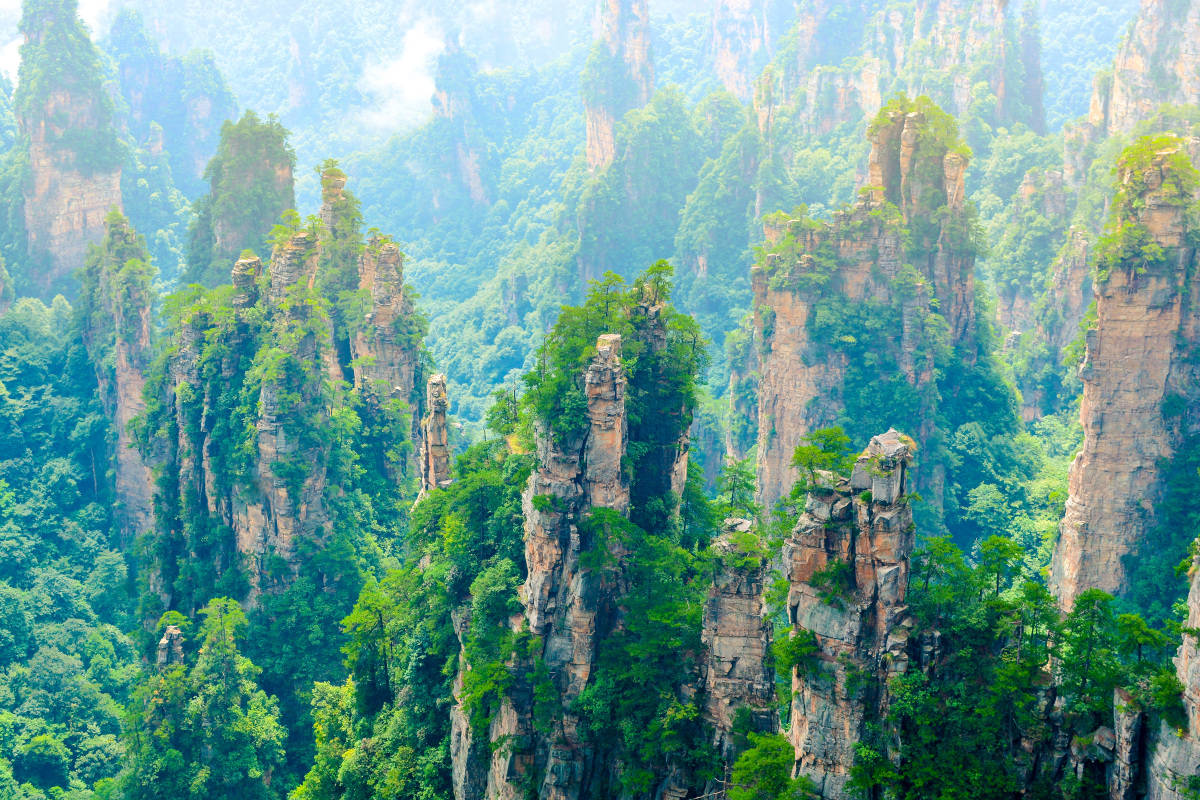 和朋友去张家界玩三天要多少钱两人仅需600买一送一实惠攻略