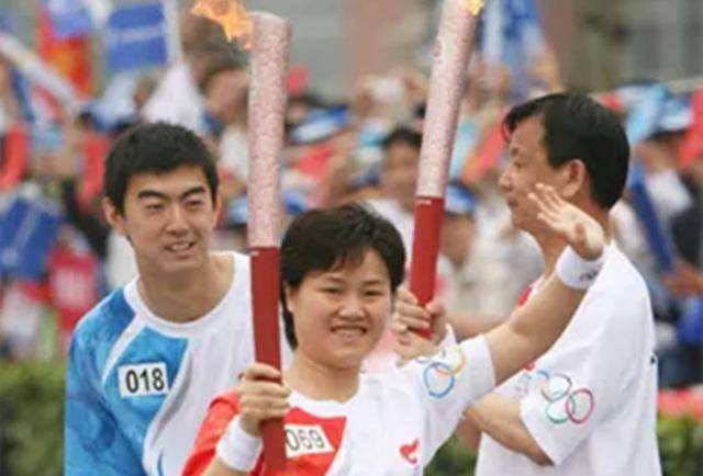 就在张志铭夫妻俩的公司蒸蒸日上的时候,国美电器出事了,黄光裕和妻子