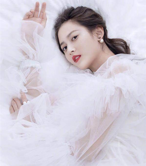 陈钰琪写真来了,这么会打扮,肯定会红!_唐嫣真_白色_感觉