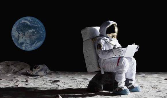 原创为什么宇航员上太空配枪隐藏背后的真相残酷令人无法承受